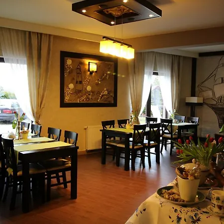 Willa Krokowa Bed & Breakfast Karwia
